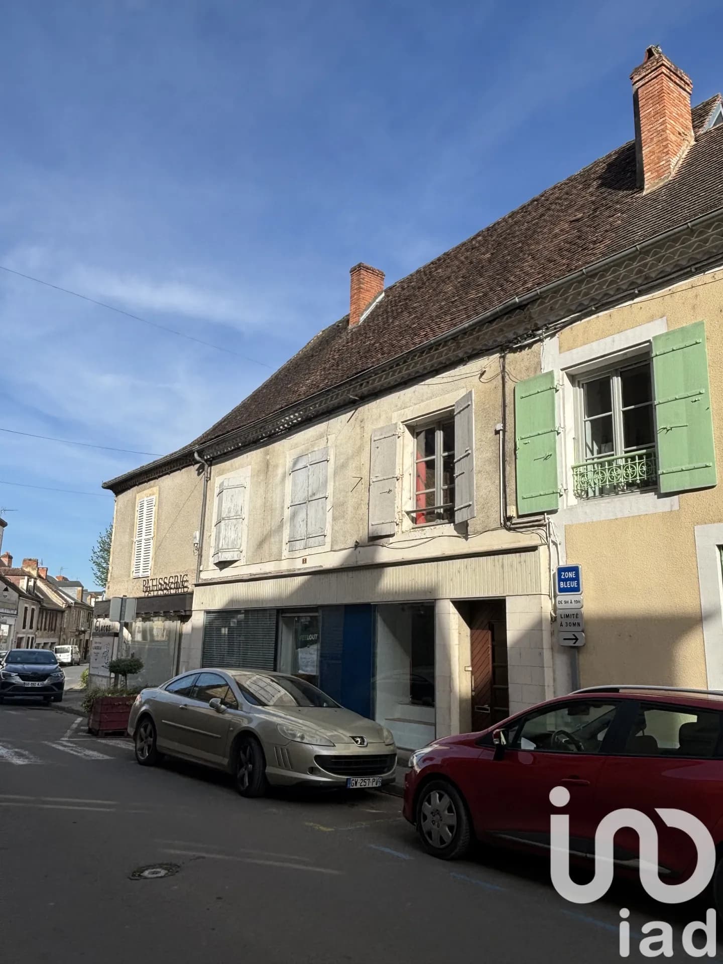Immeuble 250 m² - Photo 1