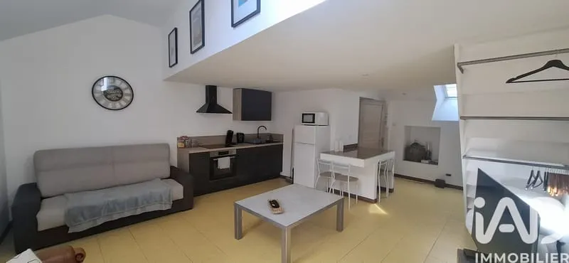 Immeuble 75 m² - Photo 1