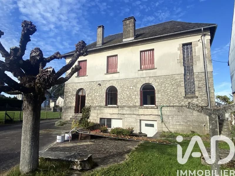 Immeuble 210 m² - Photo 1