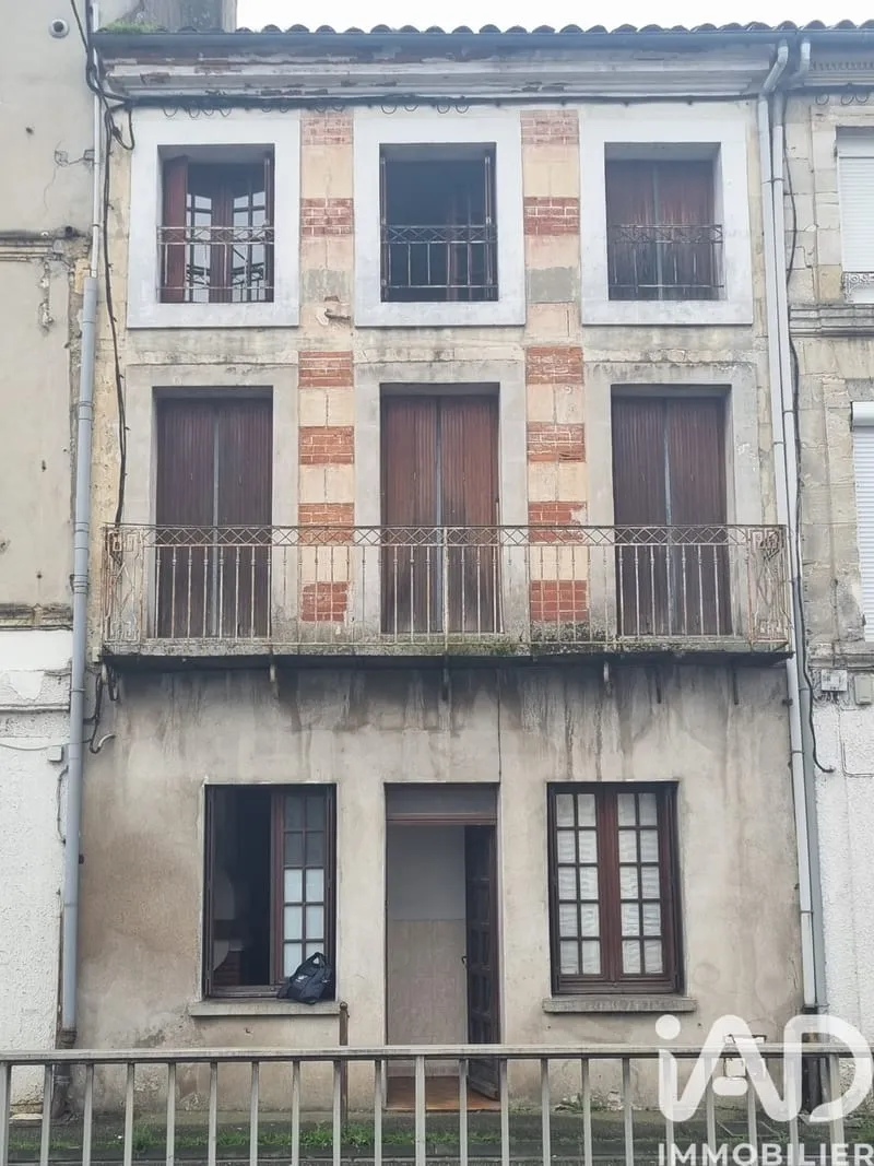 Immeuble 150 m² - Photo 1