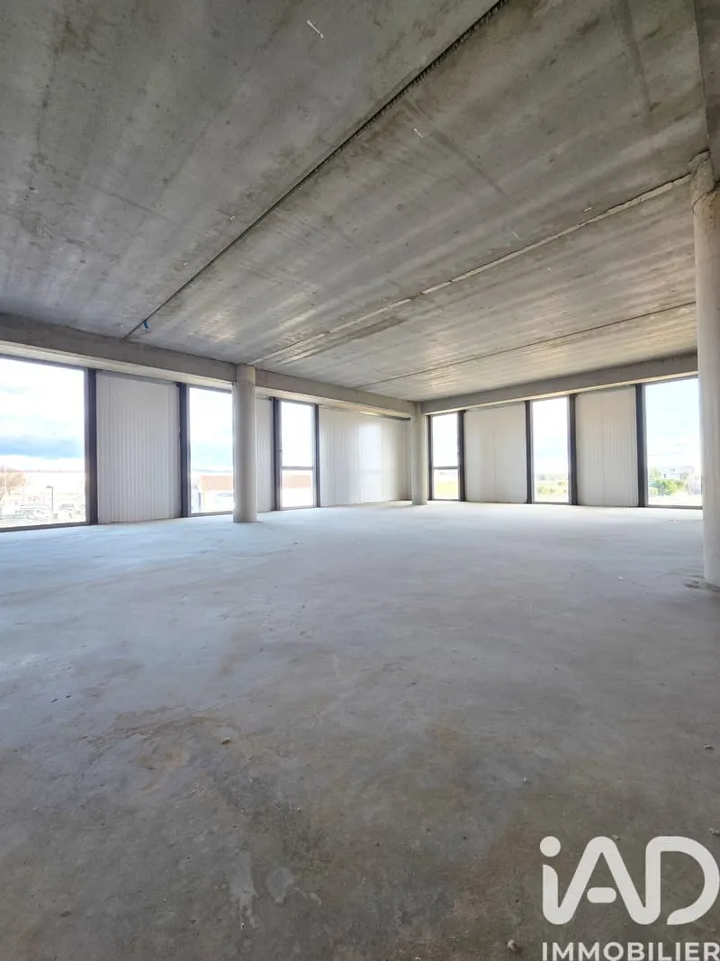 Immeuble 144 m² - Photo 1