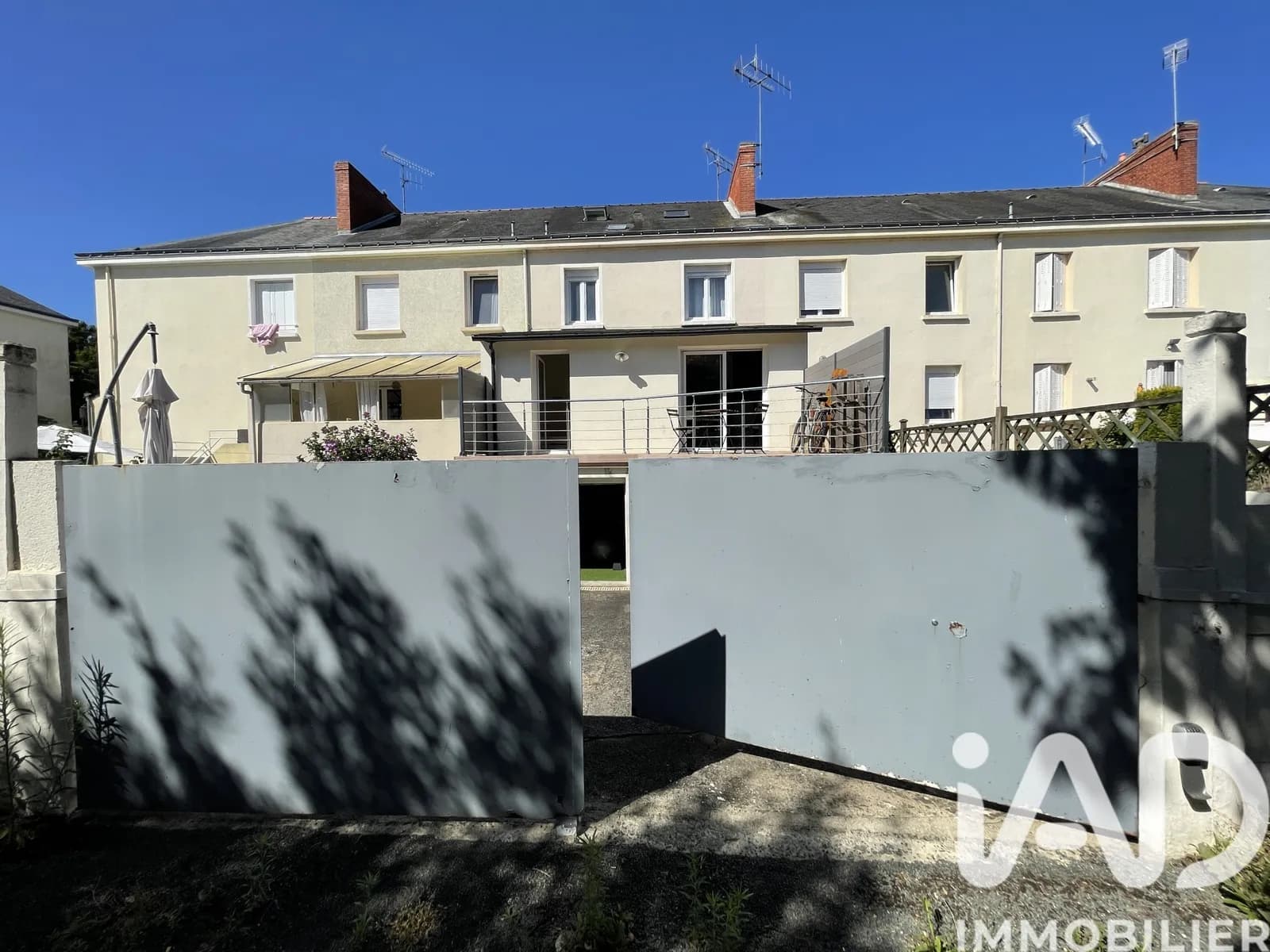 Immeuble de rapport 9 pièces 147 m² - Photo 1