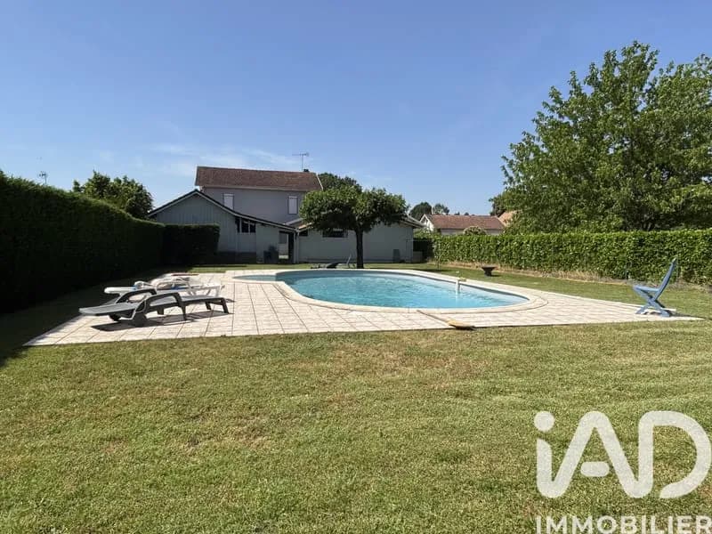 Immeuble 150 m² - Photo 1
