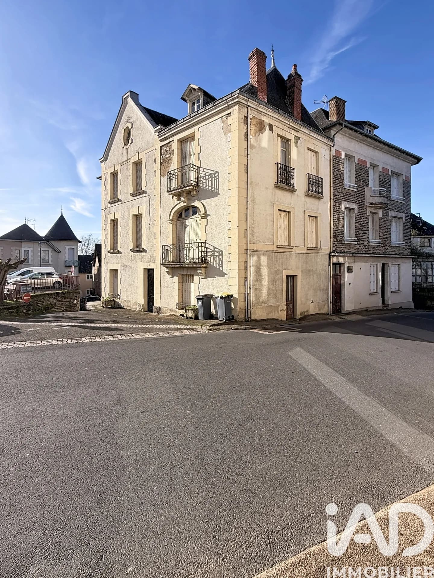 Immeuble 300 m² - Photo 1