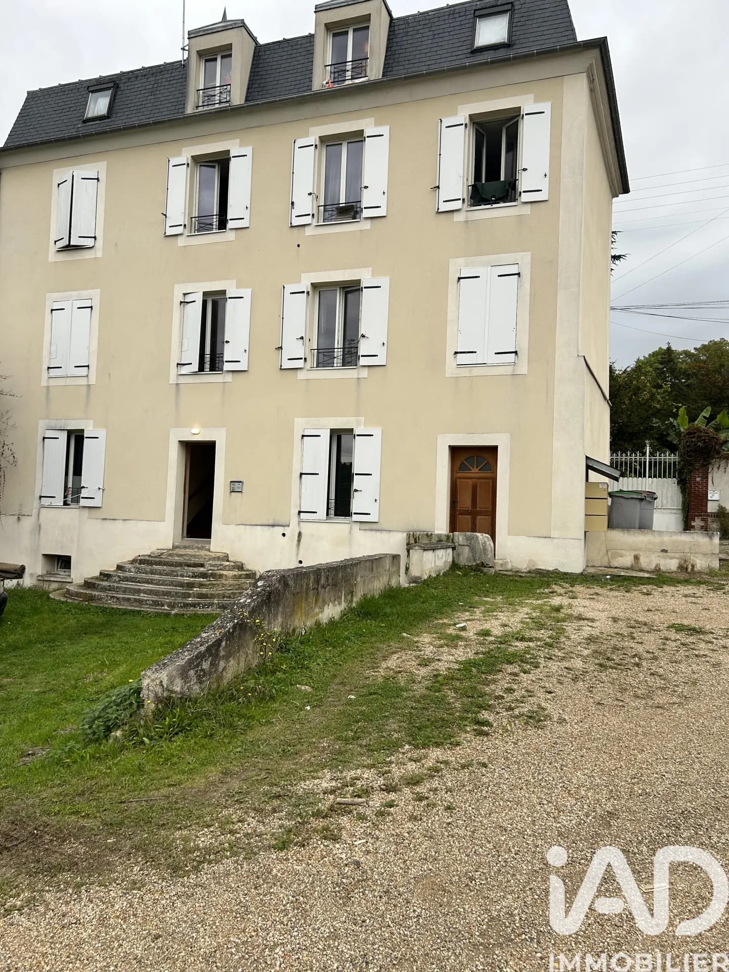 Immeuble 870 m² - Photo 1
