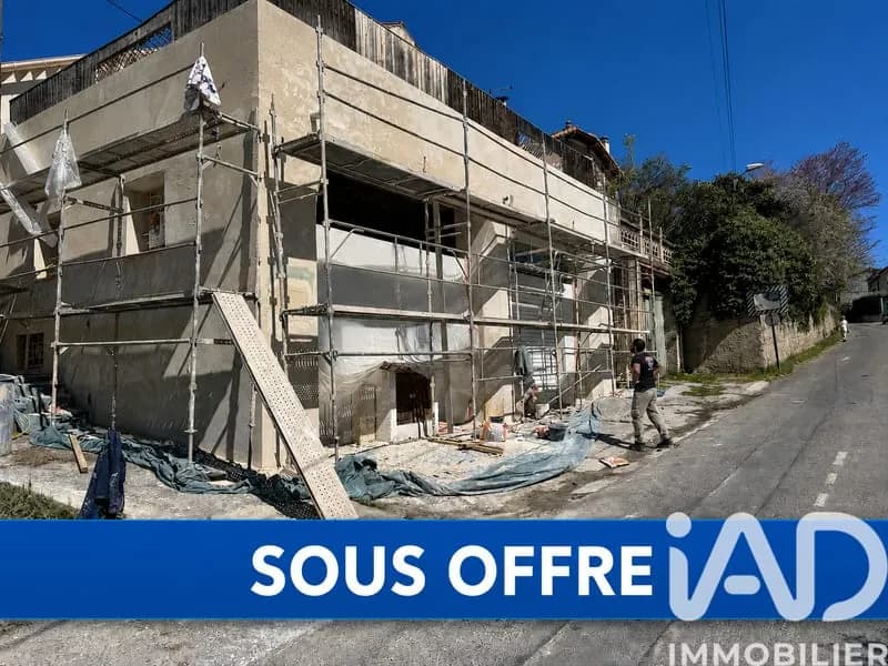 Immeuble 90 m² - Photo 1