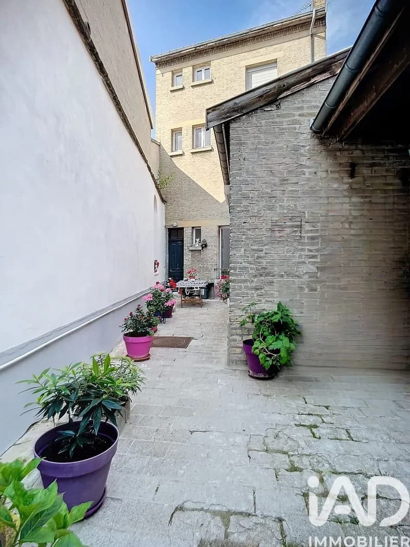 Immeuble 186 m² - Photo 1