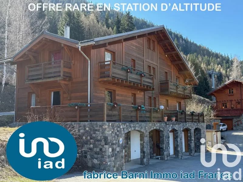 Immeuble 218 m² - Photo 1