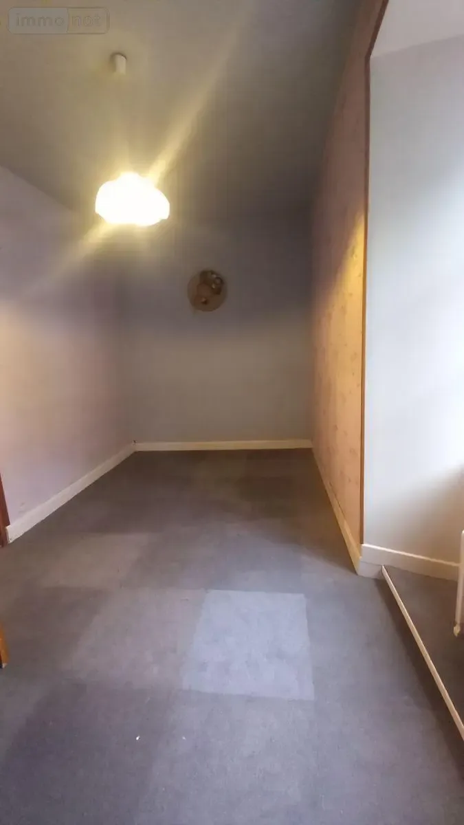 Immeuble 200 m² - Photo 1