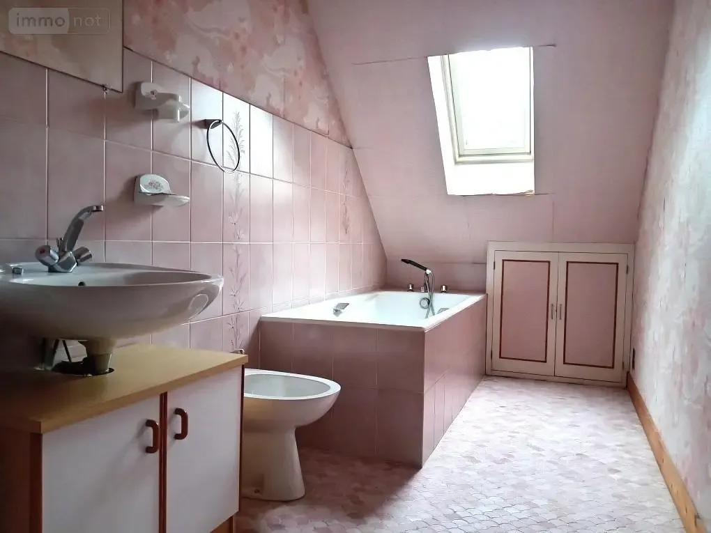 Immeuble 275 m² - Photo 1