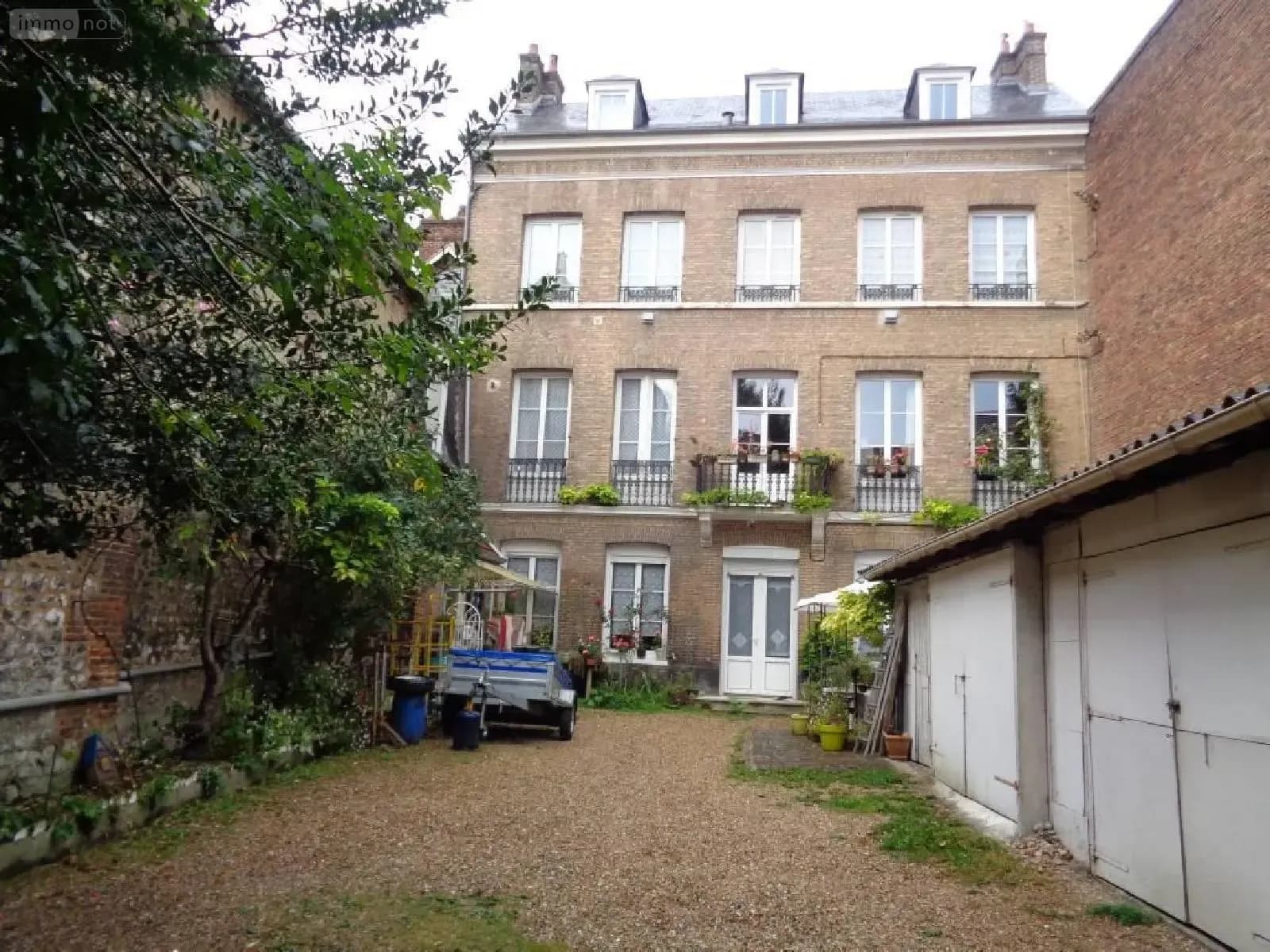 Immeuble de rapport 218 m² - Photo 1