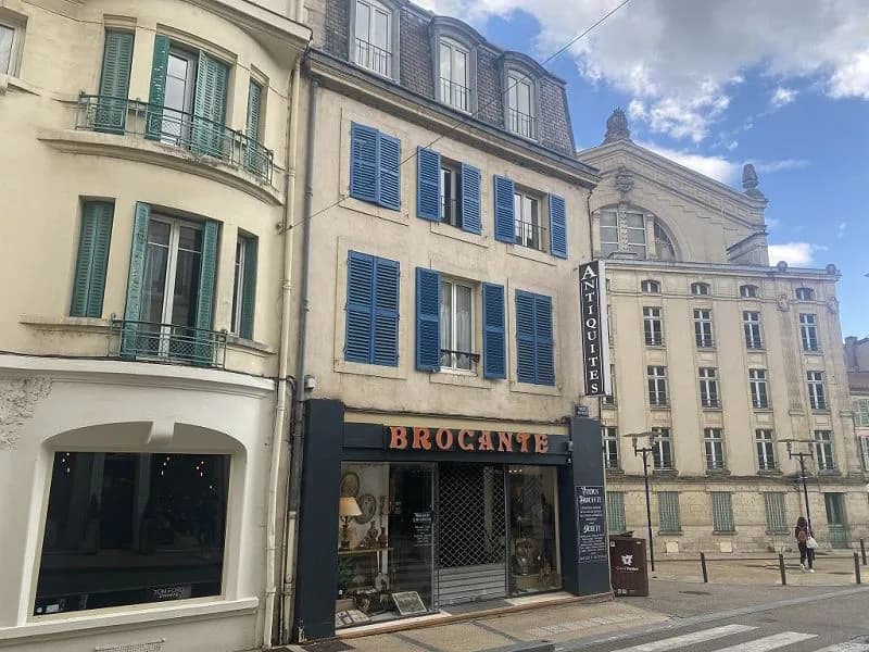 Immeuble de rapport 6 pièces 251 m² - Photo 1