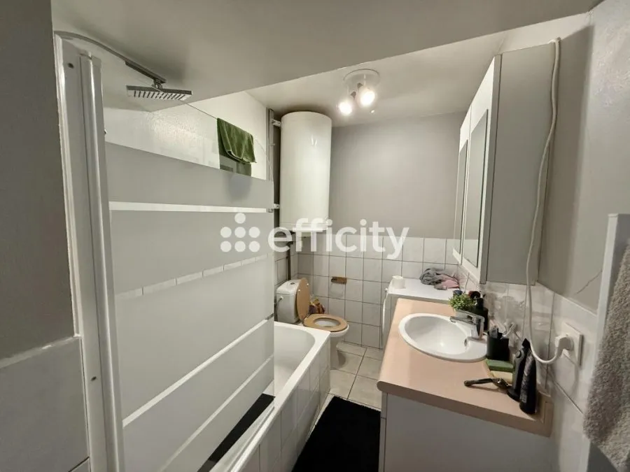 Immeuble de rapport 22 pièces 405 m² - Photo 1