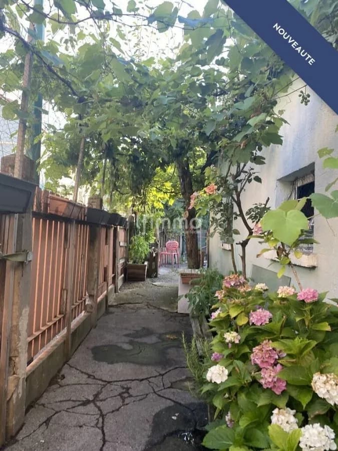 Immeuble de rapport 6 pièces 220 m² - Photo 1