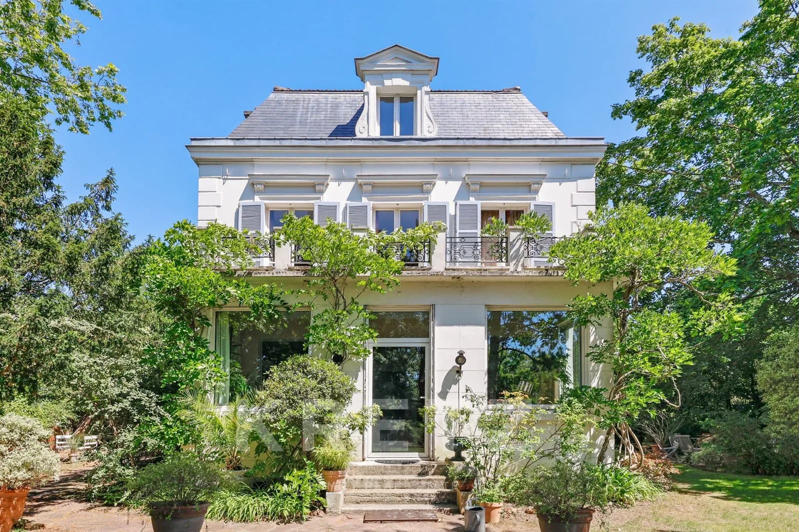 Propriété d'exception: ensemble immobilier de 2 maisons sur terrain arboré de 1400 m2 - Photo 1