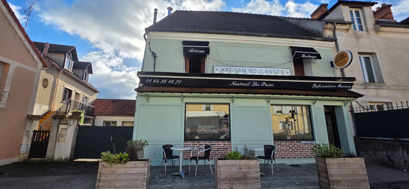 BOULANGERIE ET APPARTEMENTS - Photo 1