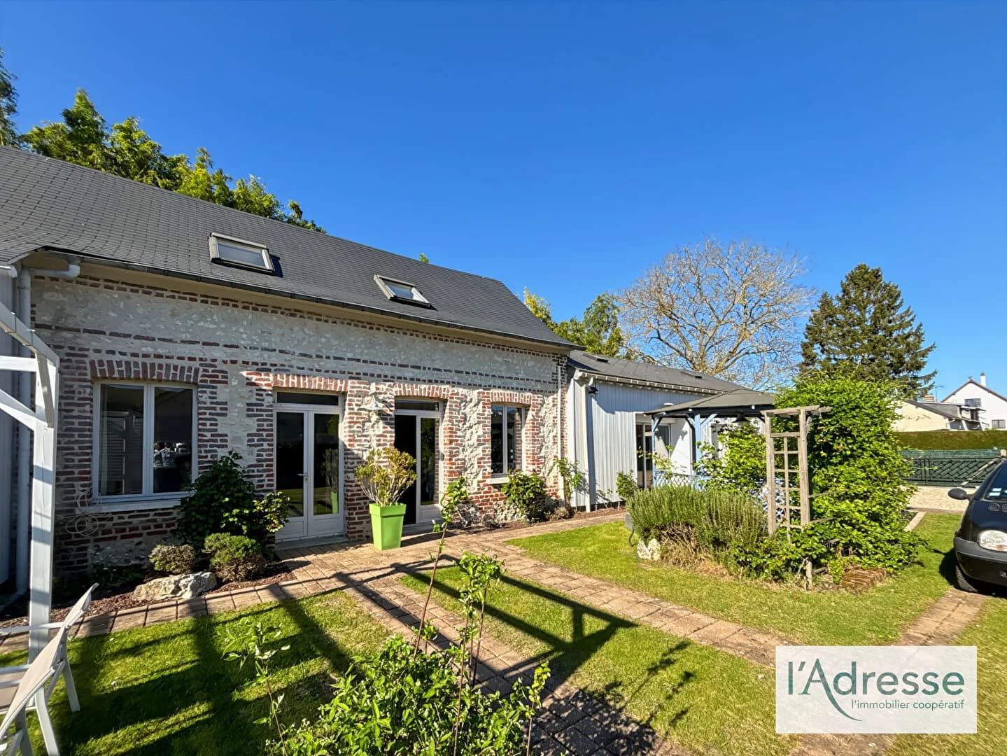 Ensemble immobilier de charme au coeur de Romilly sur Andelle - Photo 1