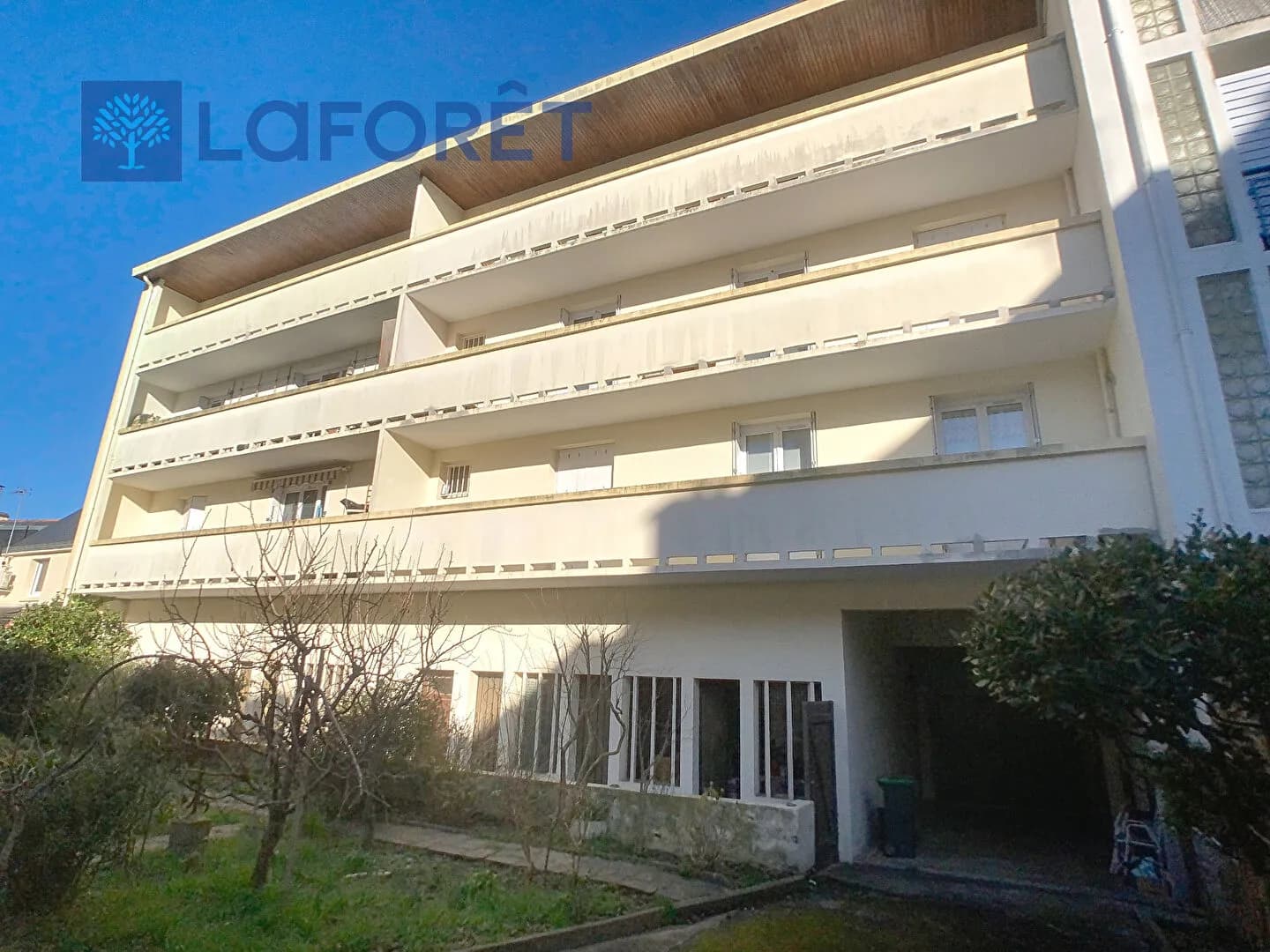 Immeuble de rapport 22 pièces 420 m² - Photo 1