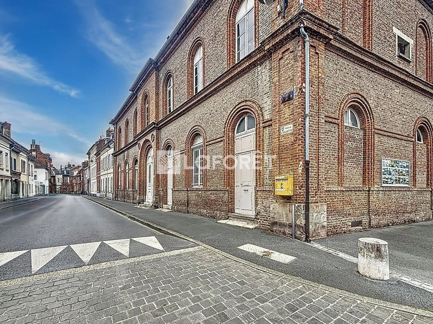 Immeuble 620 m² - Photo 1