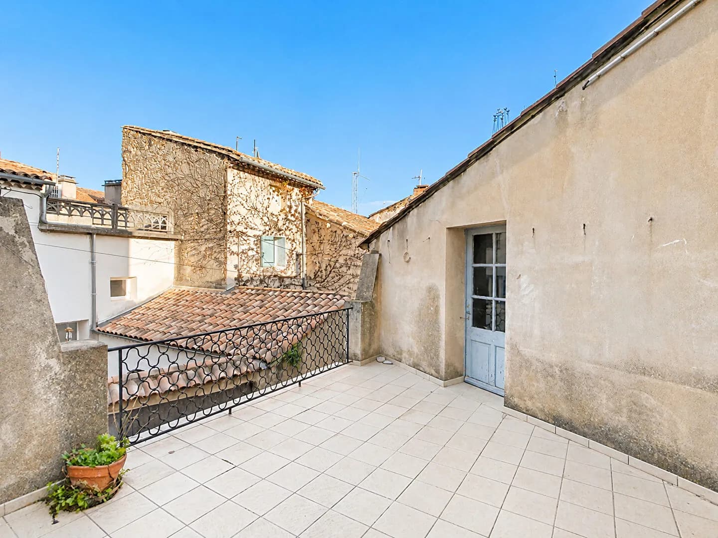 Immeuble 15 pièces 381 m² - Photo 1
