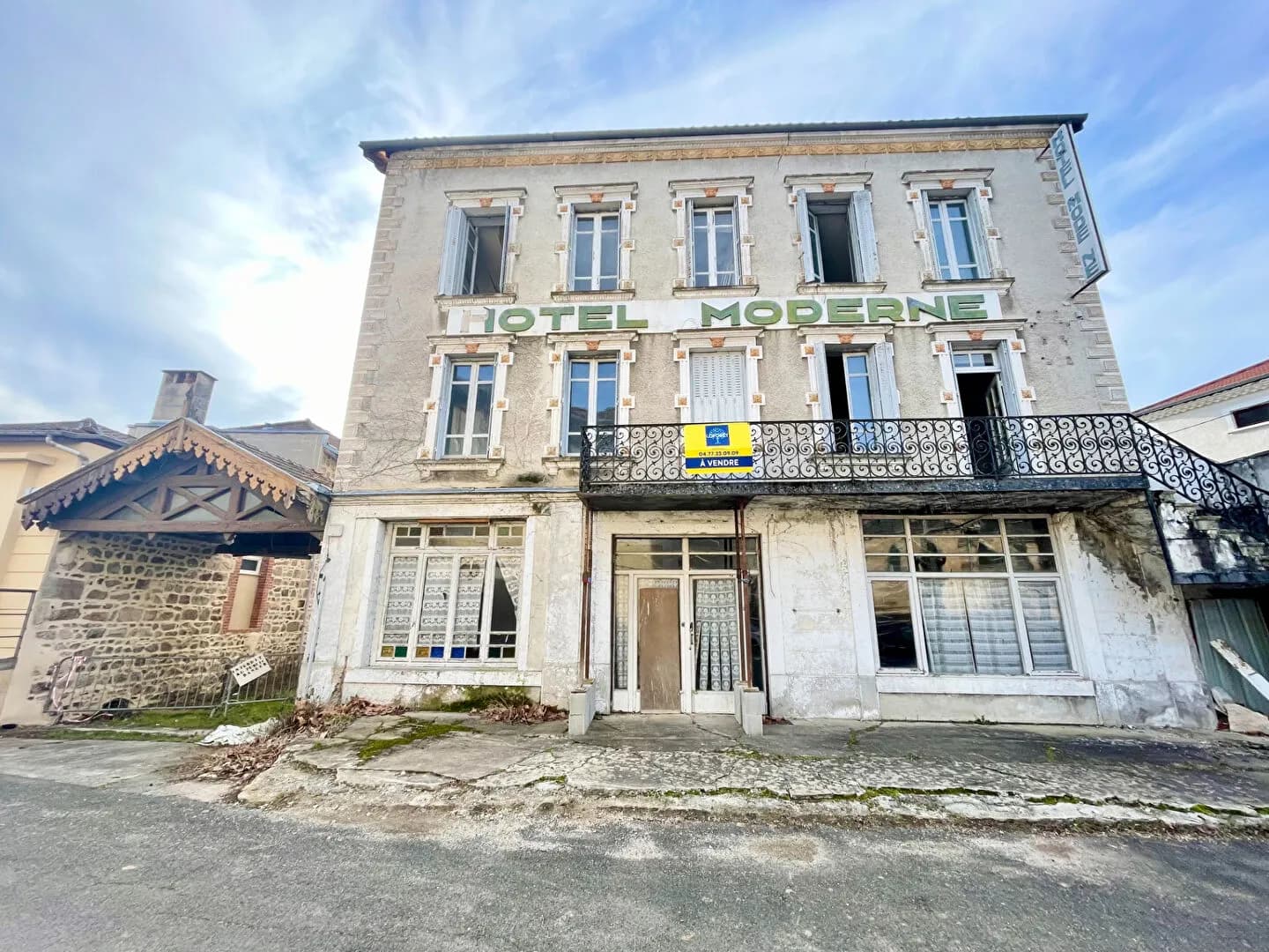 Immeuble 370 m² - Photo 1