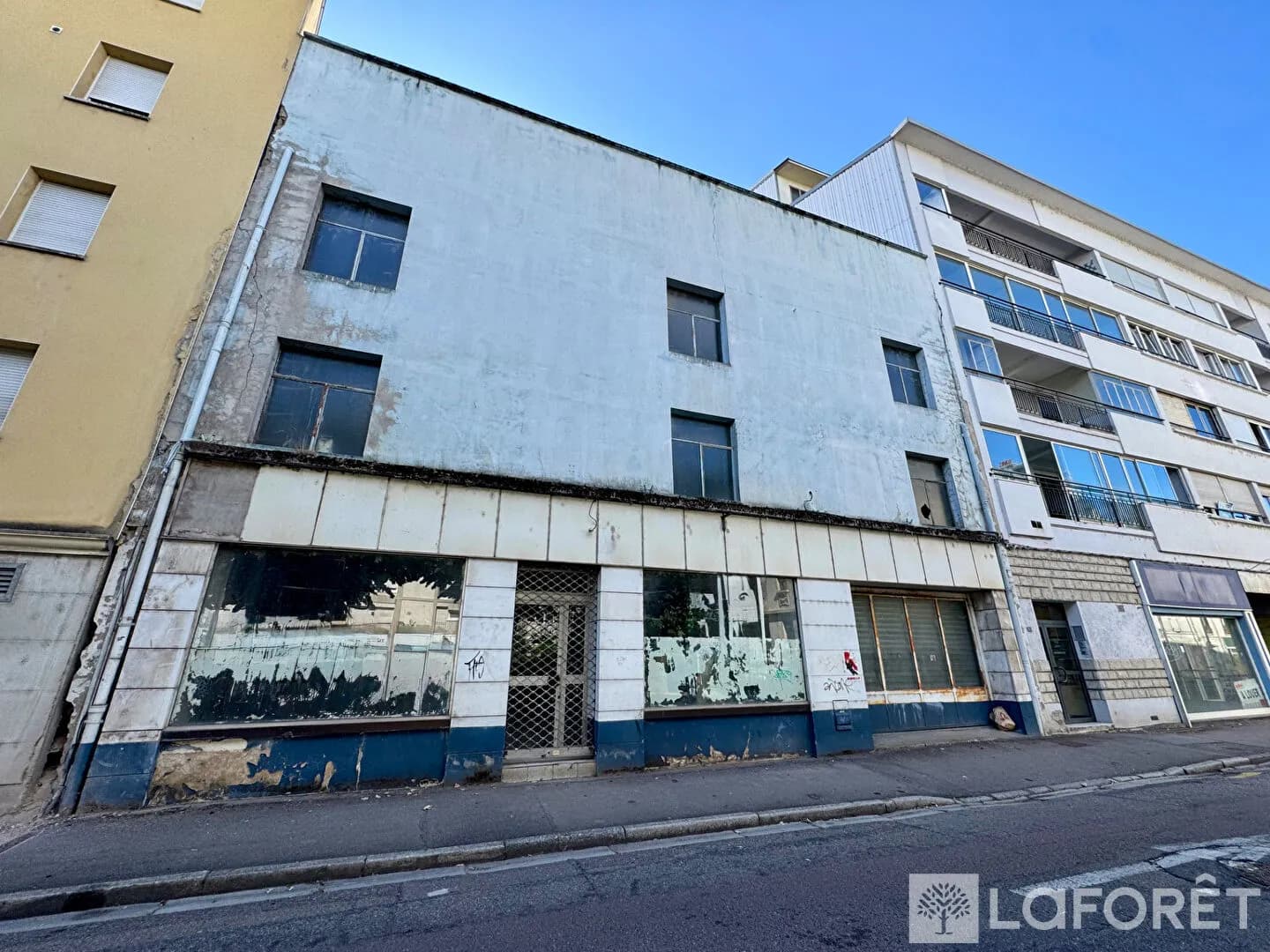 Immeuble 900 m² - Photo 1