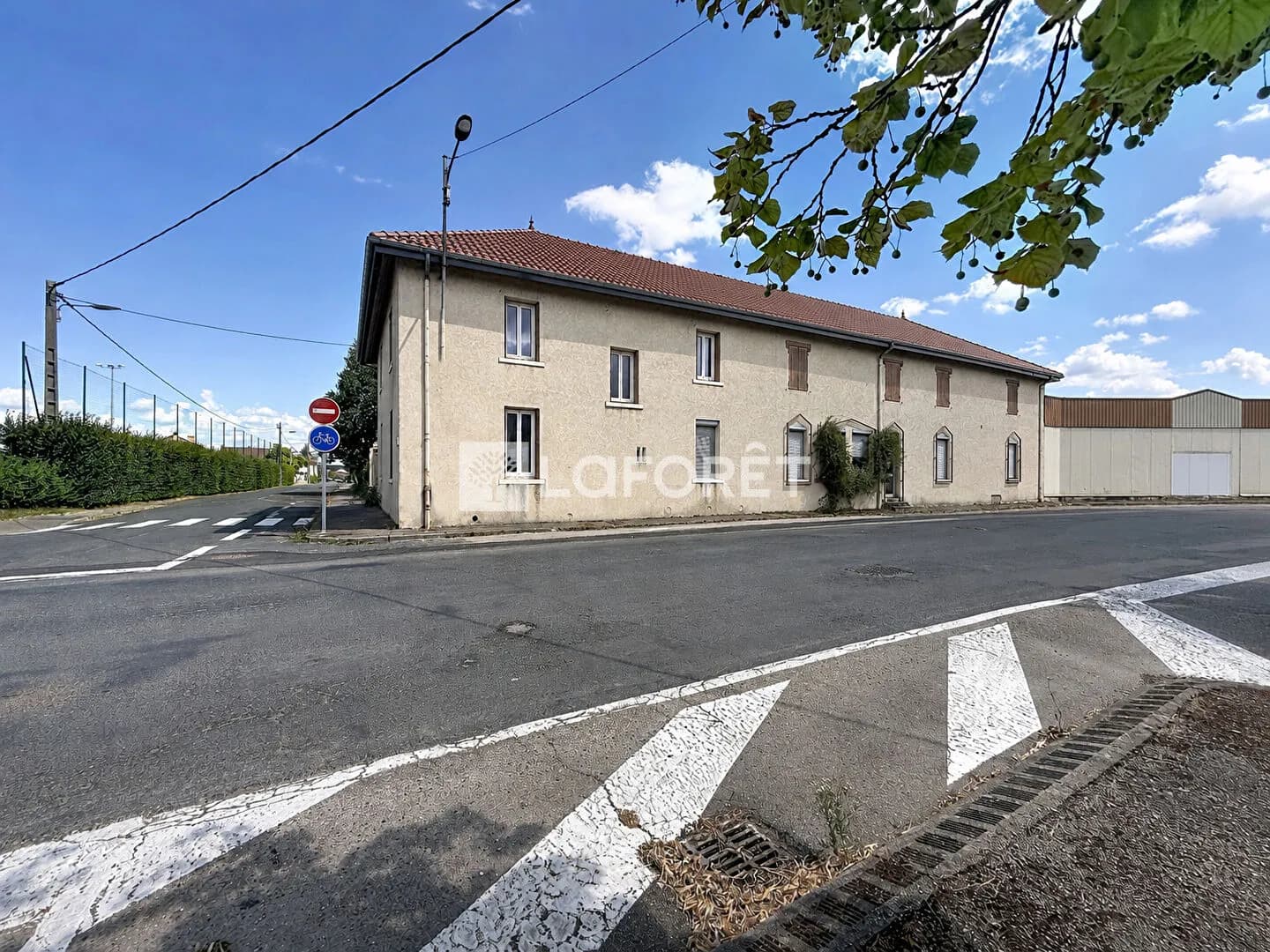 Immeuble 13 pièces 560 m² - Photo 1