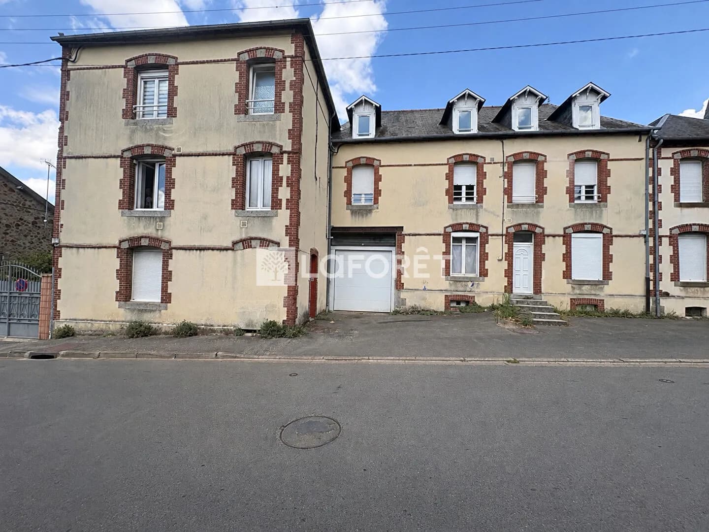 Immeuble de rapport 5 pièces 322 m² - Photo 1