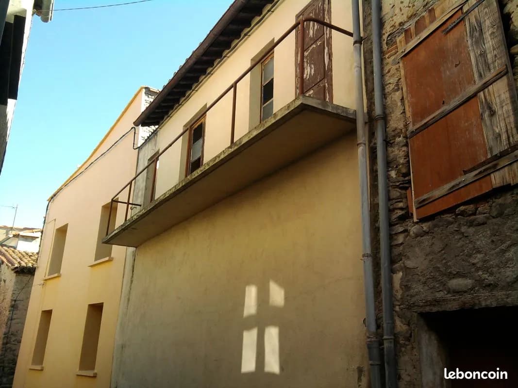 Ensemble immobilier - Photo 1
