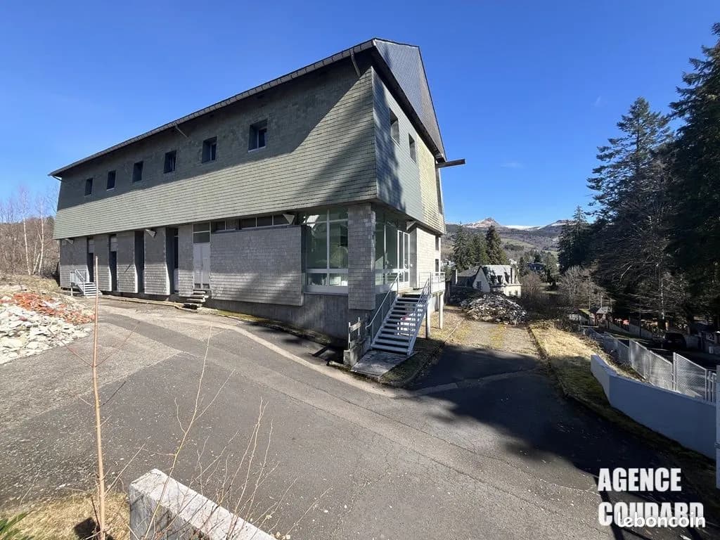 Immeuble 11 pièces 480 m² - Photo 1