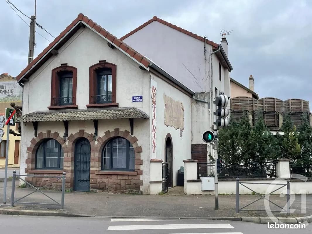 Immeuble 220 m² - Photo 1