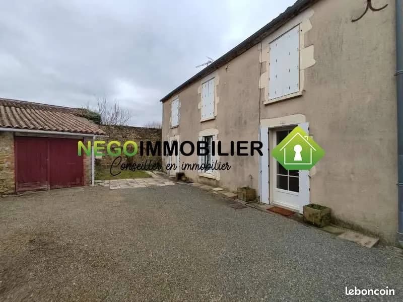 Immeuble 157 m² - Photo 1