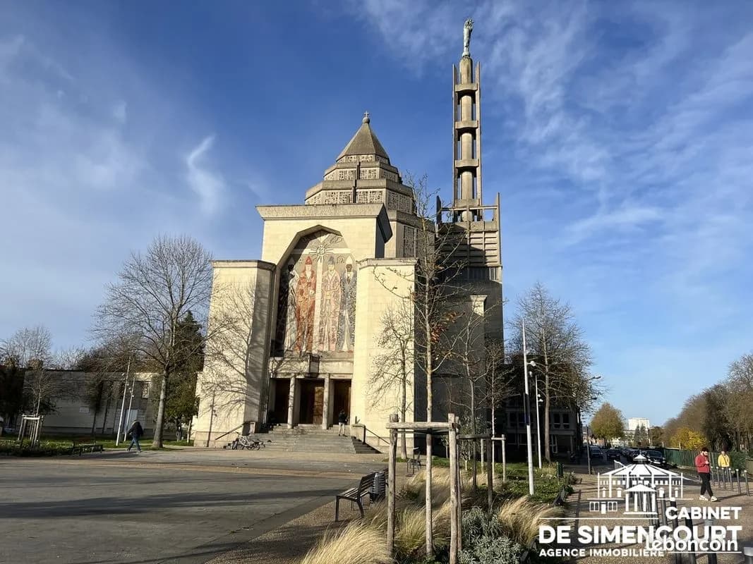 Local 213 m² Amiens - Photo 1