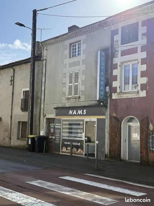 Immeuble 10 pièces 200 m² - Photo 1
