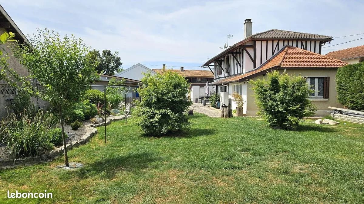 Immeuble 200 m² - Photo 1