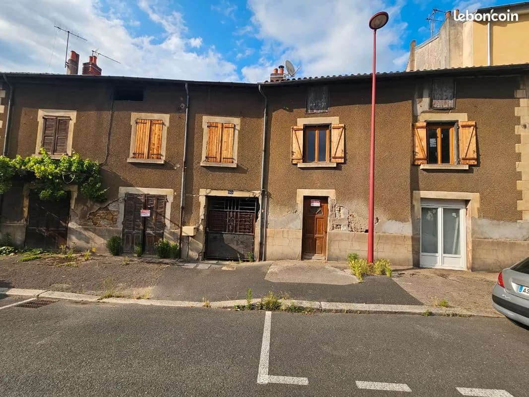 Ensemble immobilier à démolir ou rénover - Photo 1