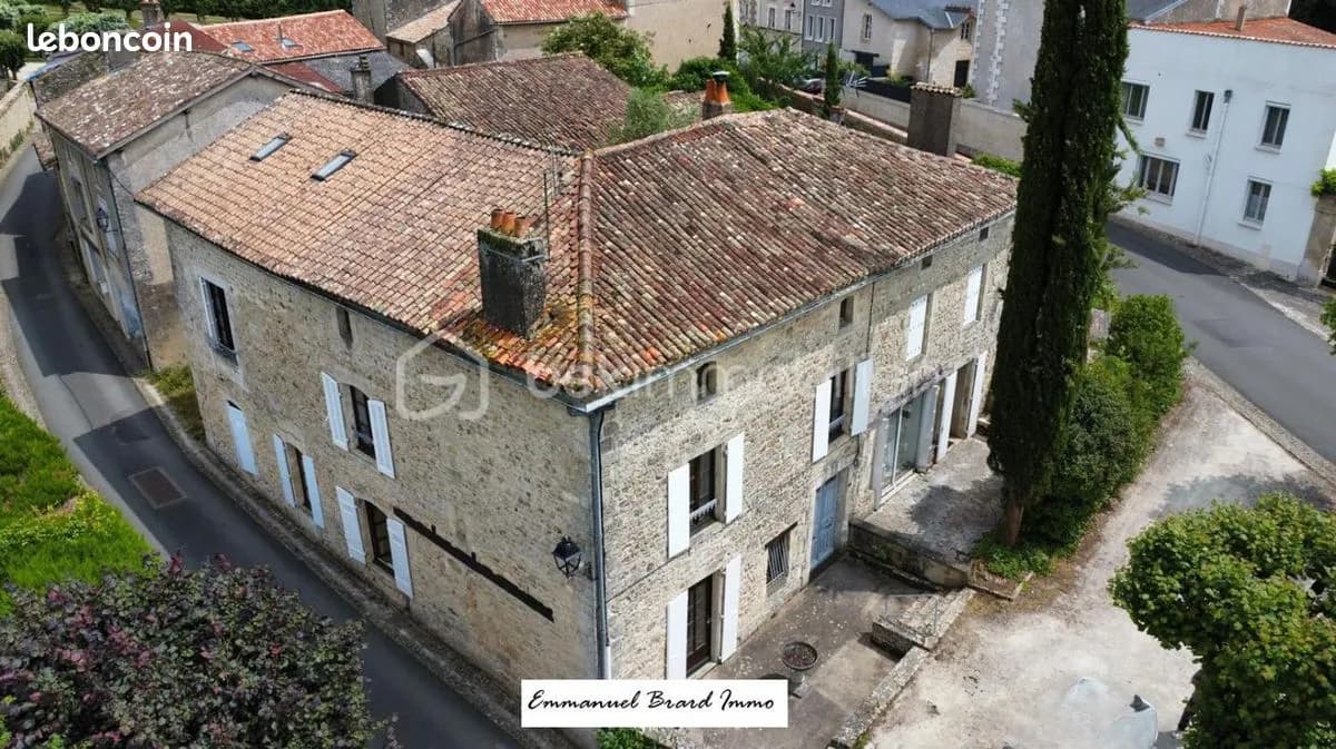 Immeuble 213 m² - Photo 1