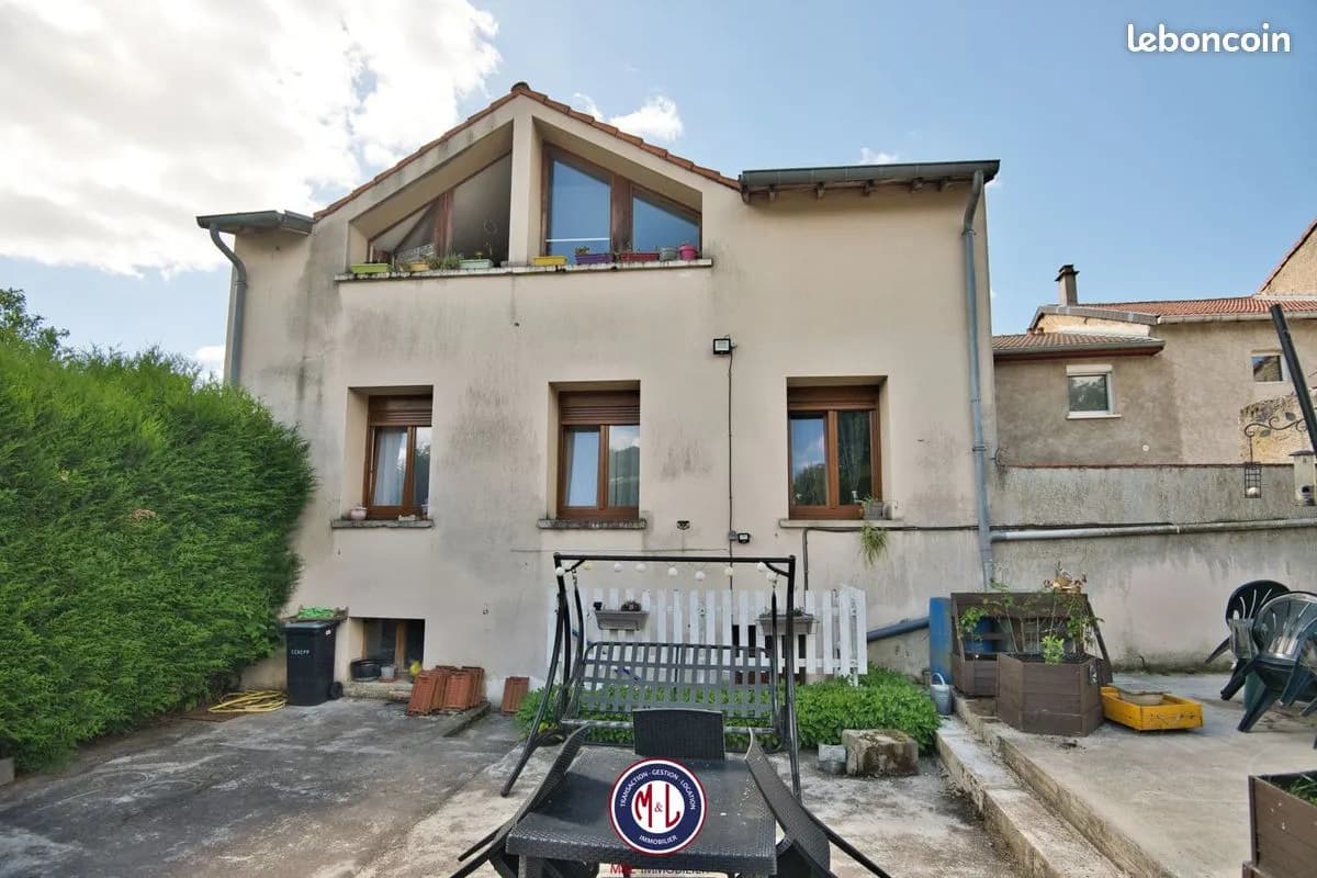 Immeuble de rapport 277 m² - Photo 1