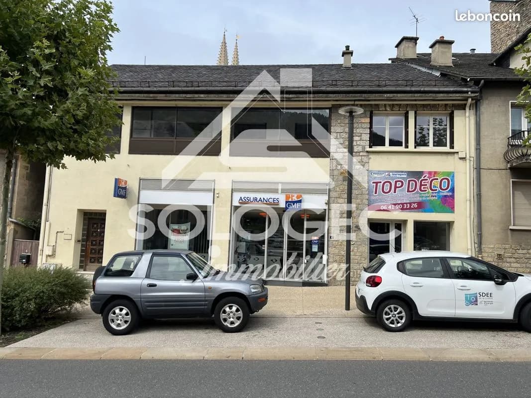 Immeuble 740 m² - Photo 1