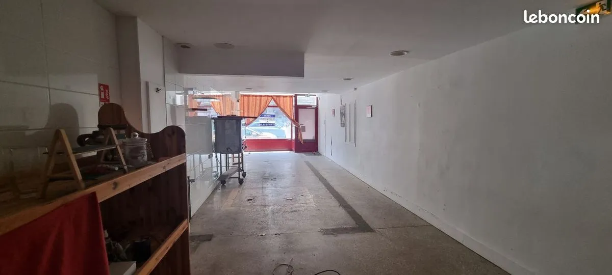 Immeuble 216 m² - Photo 1