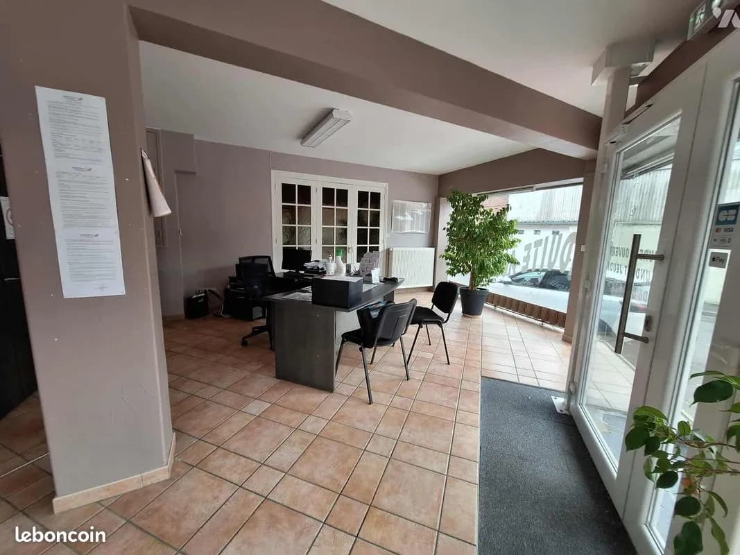 Immeuble 225 m² - Photo 1