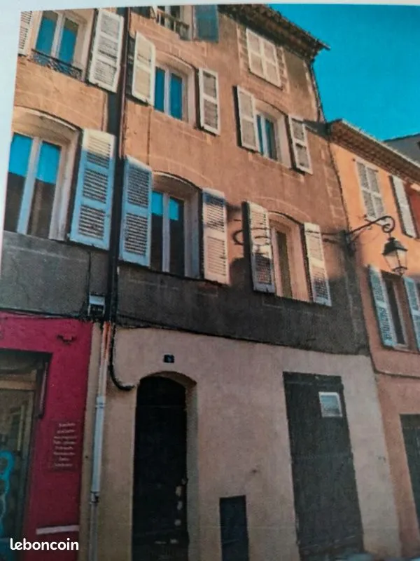Immeuble 10 pièces 180 m² - Photo 1