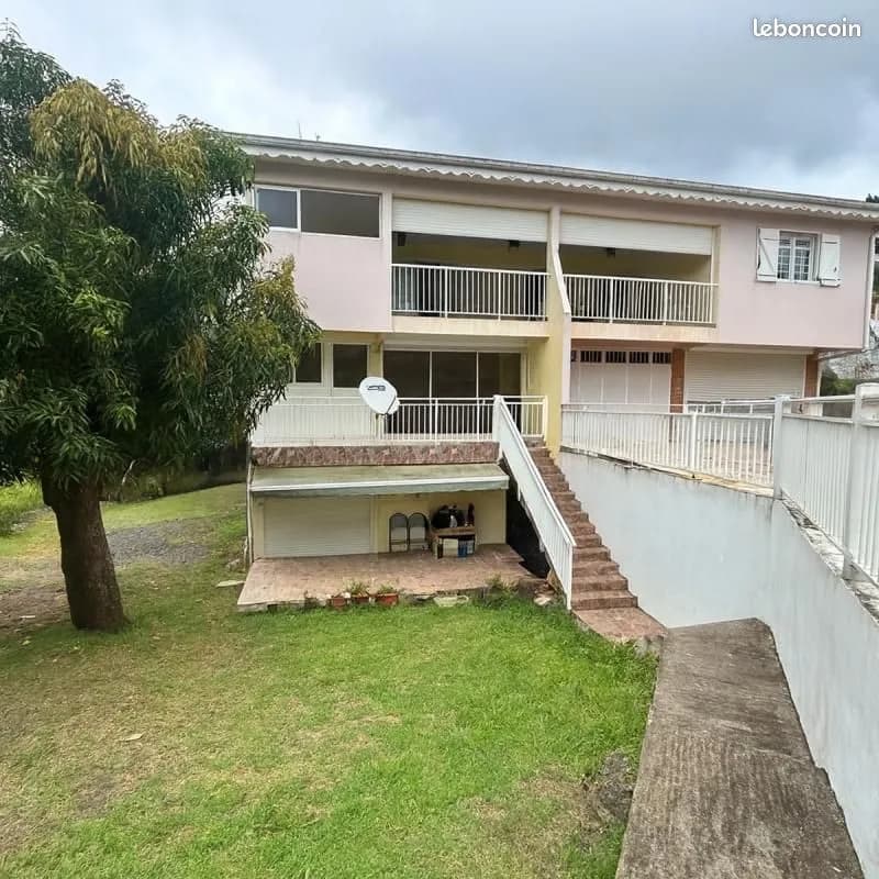 Bureau 282 m² - Photo 1