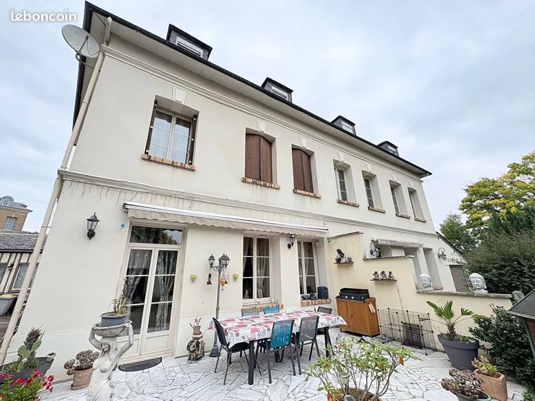 Immeuble 8 pièces 255 m² - Photo 1
