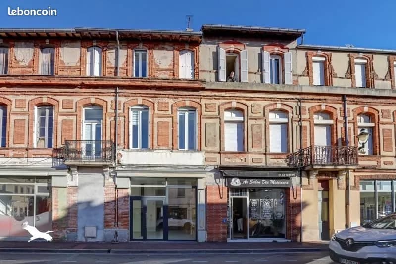 Immeuble 400 m² - Photo 1