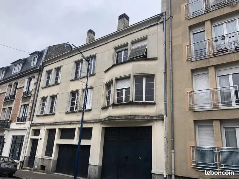 Immeuble 350 m² - Photo 1