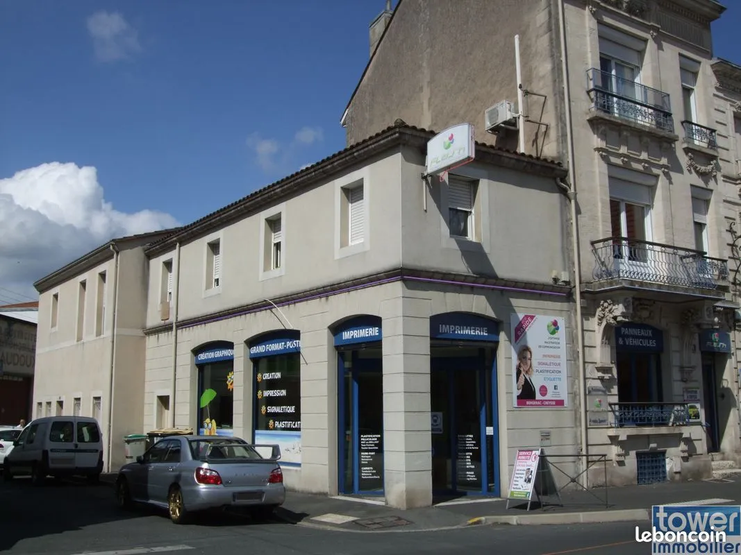 Immeuble 445 m² - Photo 1
