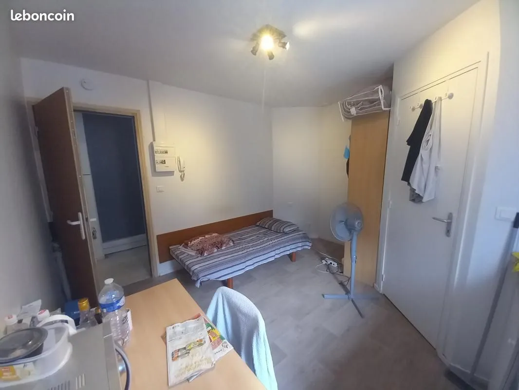 Immeuble 250 m² - Photo 1