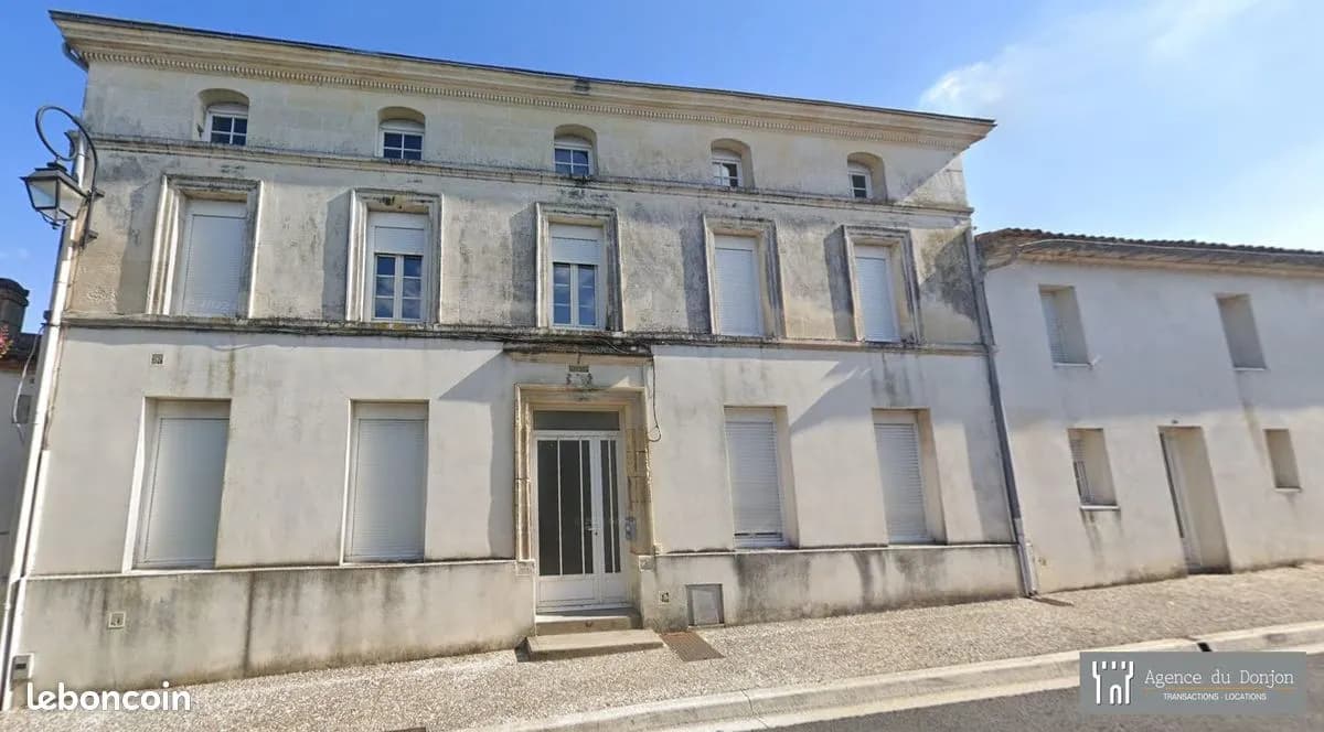 Immeuble 136 m² - Photo 1