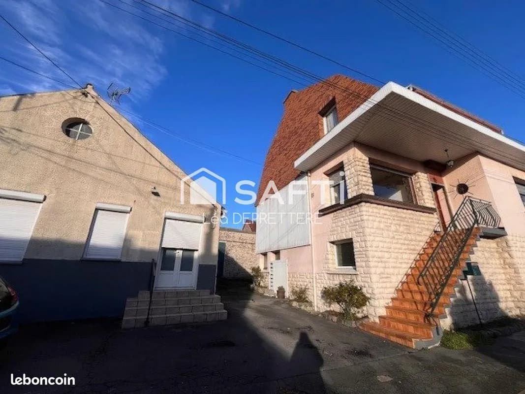 Immeuble 218 m² - Photo 1